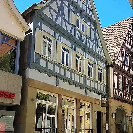 Krone Zentrum Otel 3*