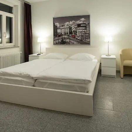 Hotel Krone Zentrum 3*