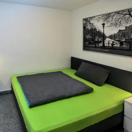 Krone Zentrum Otel 3*
