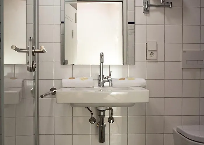 Hotel Krone Zentrum 3*